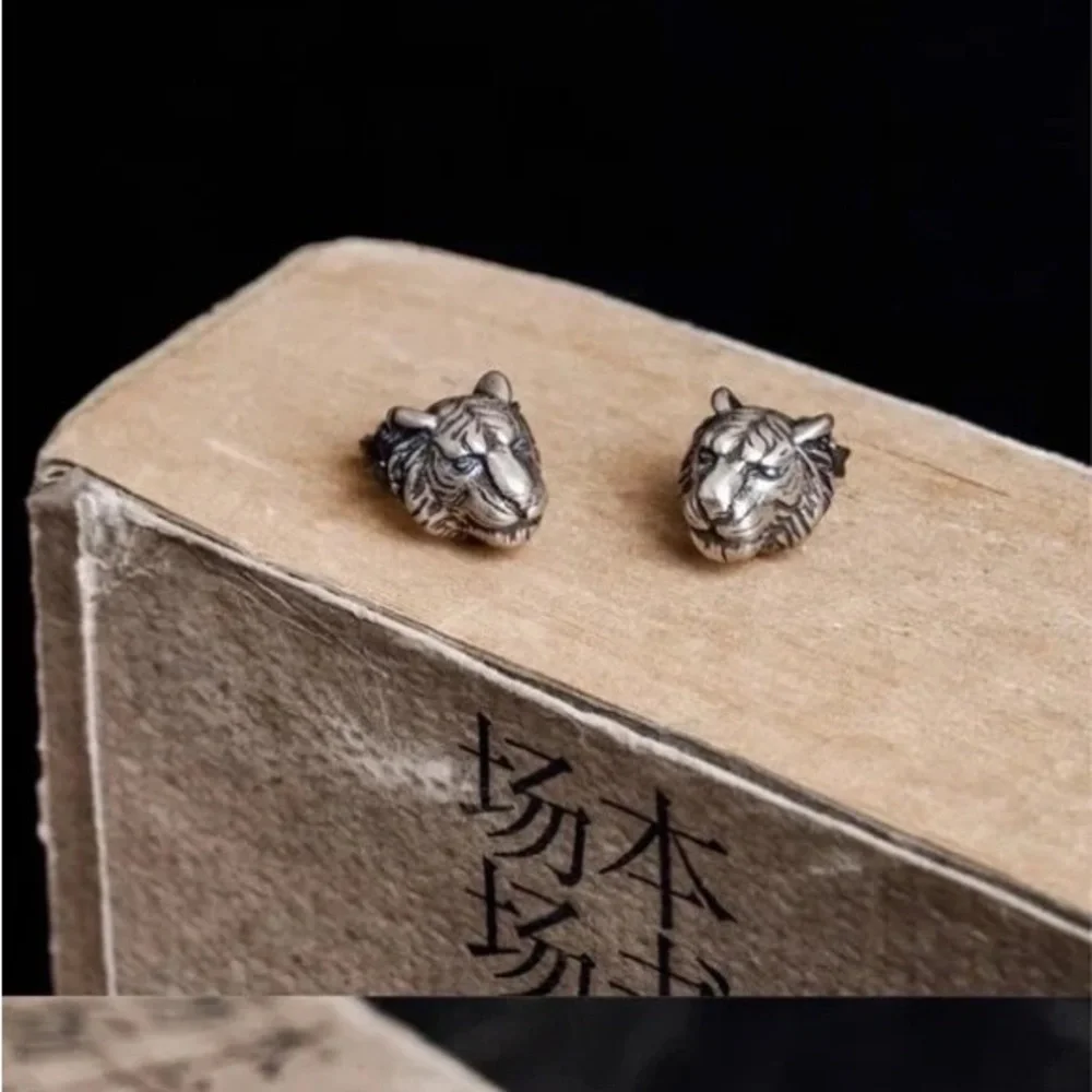 Single accent gothic style tiger head stud earring S925 sterling silver retro